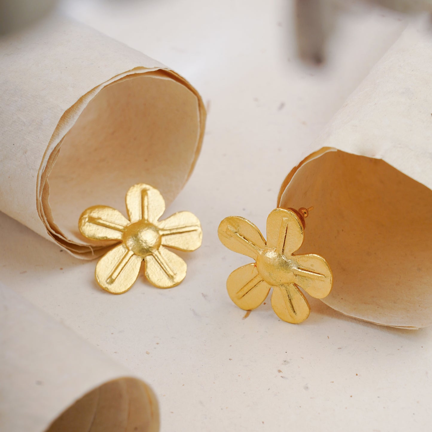 Stylish Gold Plated Flower Shaped Stud Earrings