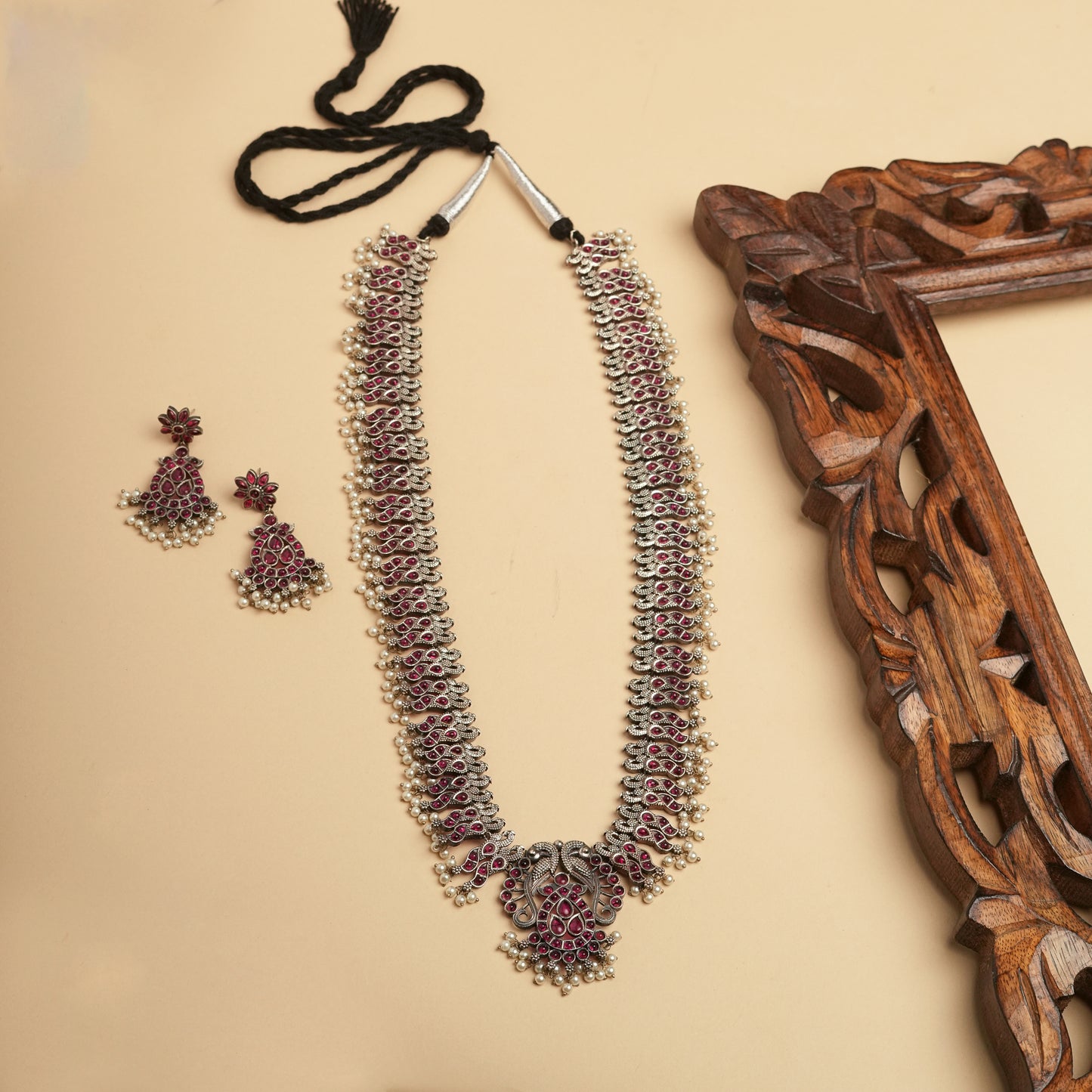 Traditional pink stone long Necklace Set with pearls