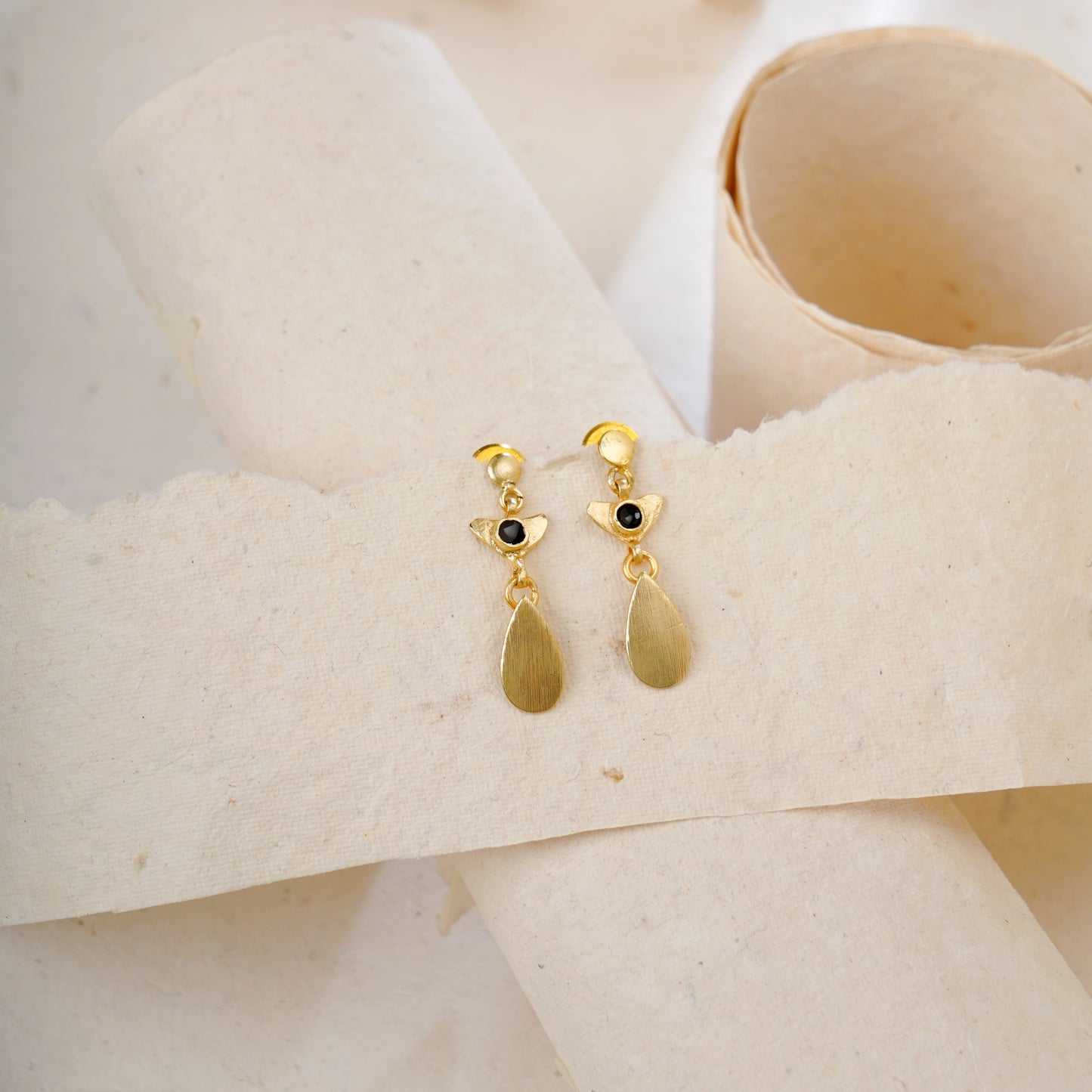 Gold-plated contemporary tear drop earrings